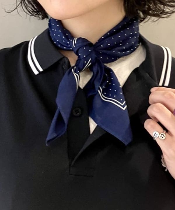 小原 もこさんの「BEAMS WOMEN｜BEAMS PLUS / Bandana Discharge Printing」を使ったコーディネート