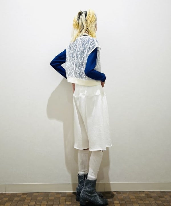 ひるてぃさんの「BEAMS WOMEN｜Ray BEAMS / レース ジップ フレンチスリーブ ベスト」を使ったコーディネート