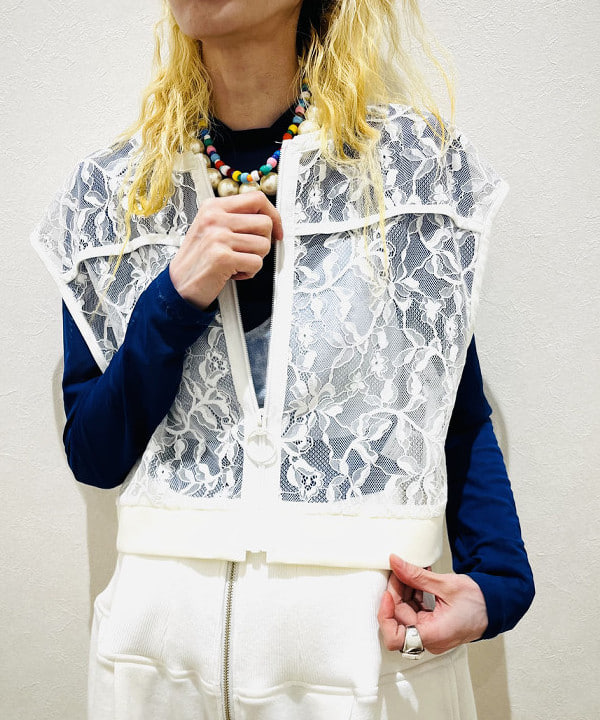 ひるてぃさんの「BEAMS WOMEN｜Ray BEAMS / レース ジップ フレンチスリーブ ベスト」を使ったコーディネート