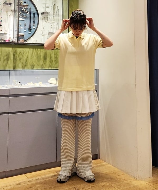 saori KATOさんの「BEAMS WOMEN｜FRED PERRY × Ray BEAMS / 別注 Skirt」を使ったコーディネート