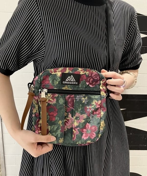 小原 もこさんの「BEAMS WOMEN｜CONVERSE / ALL STAR HI」を使ったコーディネート