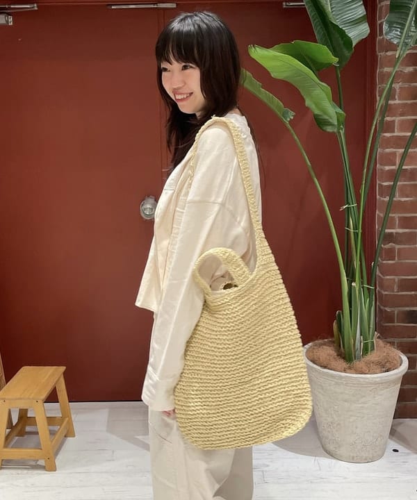 サカサイスズカさんの「BEAMS WOMEN｜Lee × maturely / 別注 Twill Double Knee Painter Pants」を使ったコーディネート