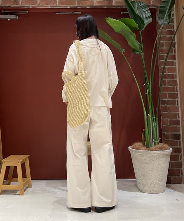 サカサイスズカさんの「BEAMS WOMEN｜Lee × maturely / 別注 Twill Double Knee Painter Pants」を使ったコーディネート