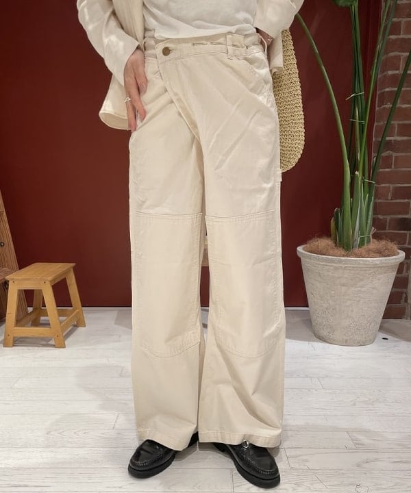 サカサイスズカさんの「BEAMS WOMEN｜Lee × maturely / 別注 Twill Double Knee Painter Pants」を使ったコーディネート