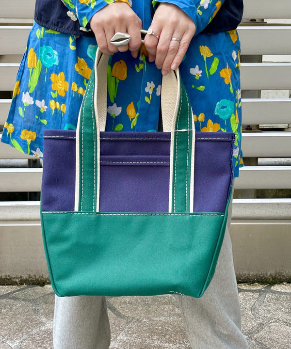 コウリキ　マミさんの「BEAMS WOMEN｜L.L.Bean / Deep Bottom Deluxe Boat and Tote S」を使ったコーディネート