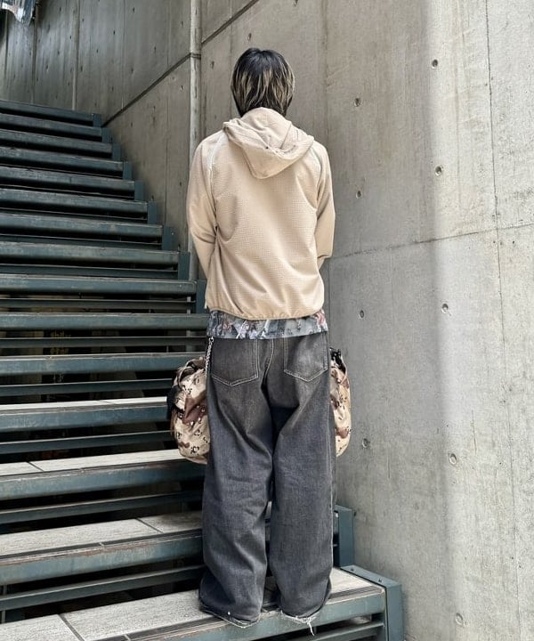 Ryohei Takataさんの「BEAMS WOMEN｜MECHANIX WEAR / THE ORIGINAL(R) ワークグローブ」を使ったコーディネート