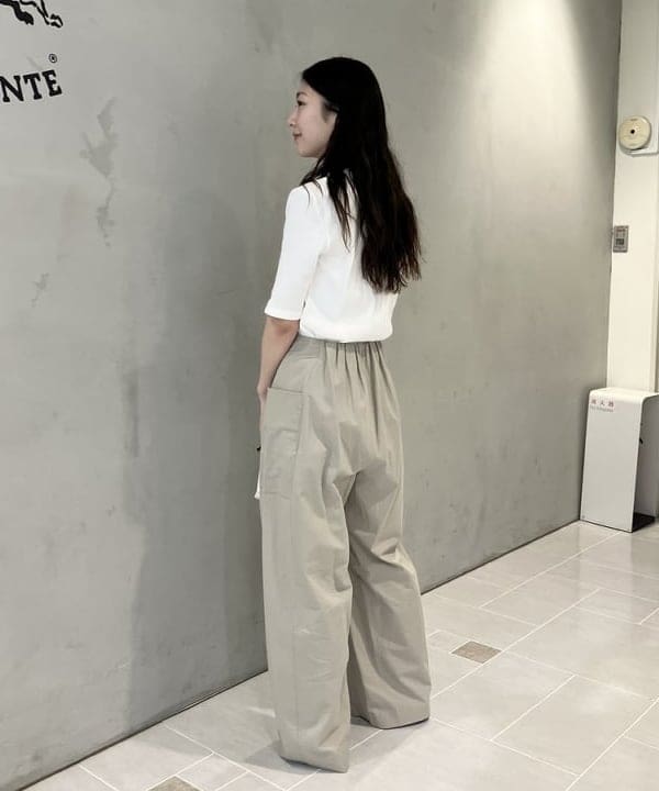 坂本 涼花さんの「BEAMS WOMEN｜スタイリスト佐藤佳菜子 × SLOANE × Demi-Luxe BEAMS / 別注 リブTシャツ」を使ったコーディネート