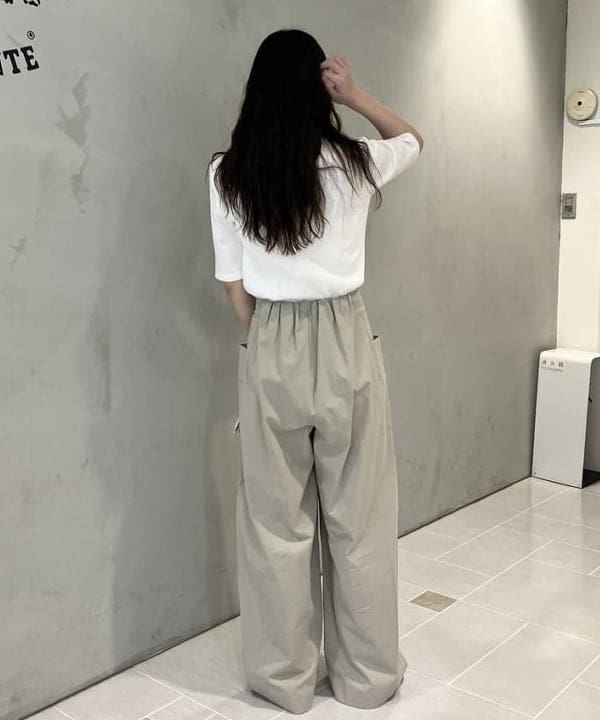 坂本 涼花さんの「BEAMS WOMEN｜スタイリスト佐藤佳菜子 × SLOANE × Demi-Luxe BEAMS / 別注 リブTシャツ」を使ったコーディネート