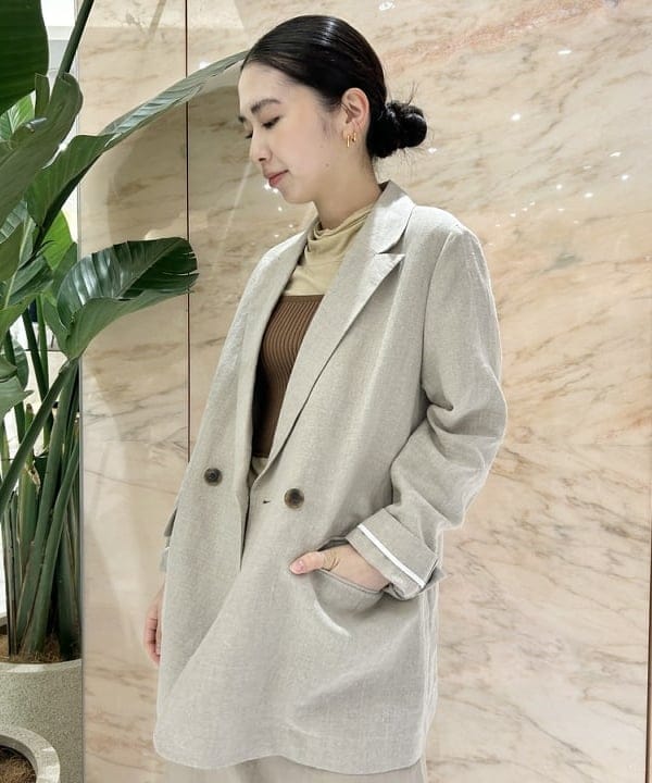 佐藤 美樹さんの「BEAMS WOMEN｜Demi-Luxe BEAMS / リブ ニット ビスチェ」を使ったコーディネート