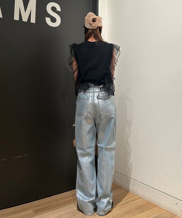 佐藤 亜美さんの「BEAMS WOMEN｜Ray BEAMS / チュール レイヤー フリル スリーブ Tシャツ」を使ったコーディネート