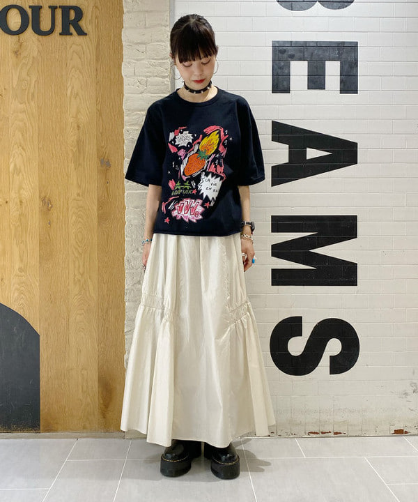 りかちょび/岸本梨佳さんの「BEAMS WOMEN｜Ray BEAMS / グロッシー ギャザー スカート」を使ったコーディネート