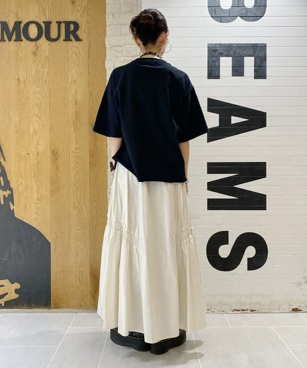 りかちょび/岸本梨佳さんの「BEAMS WOMEN｜Ray BEAMS / グロッシー ギャザー スカート」を使ったコーディネート