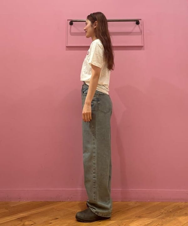 佐々木 南美さんの「BEAMS WOMEN｜ラインロゴ ショートスリーブ Tシャツ」を使ったコーディネート