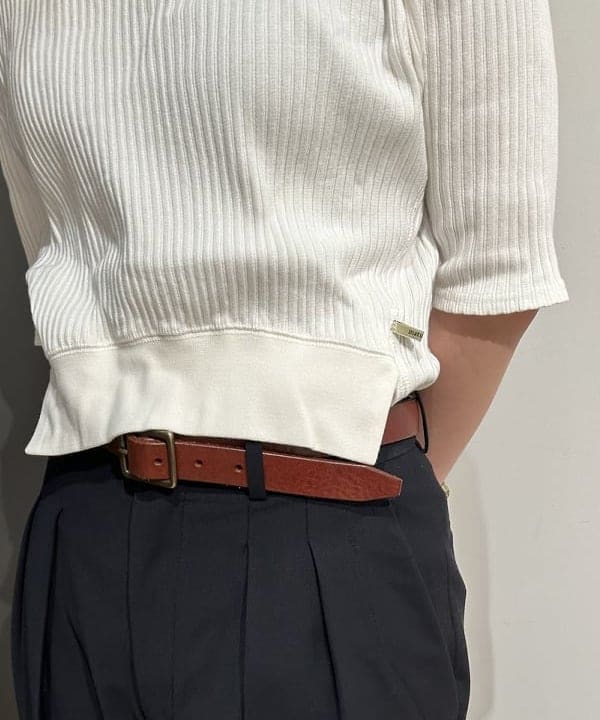 安藤 菜央さんの「BEAMS WOMEN｜maturely / Rib Gimmick Short Sleeves」を使ったコーディネート