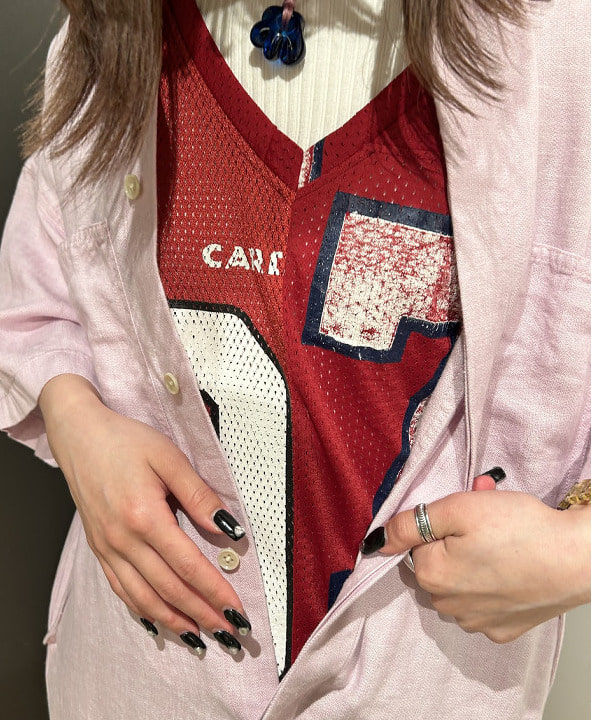 安藤 菜央さんの「BEAMS WOMEN｜maturely / Rib Gimmick Short Sleeves」を使ったコーディネート