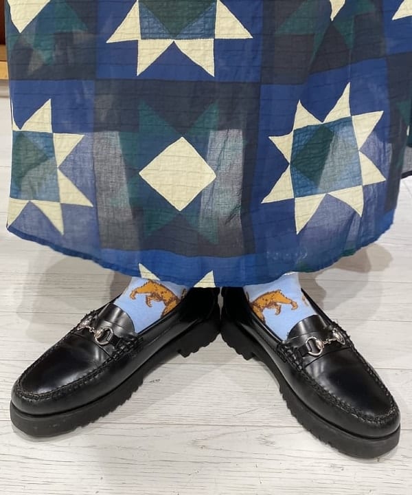 優意さんの「BEAMS WOMEN｜BEAMS BOY / 晴雨兼用 カラフル 長傘」を使ったコーディネート