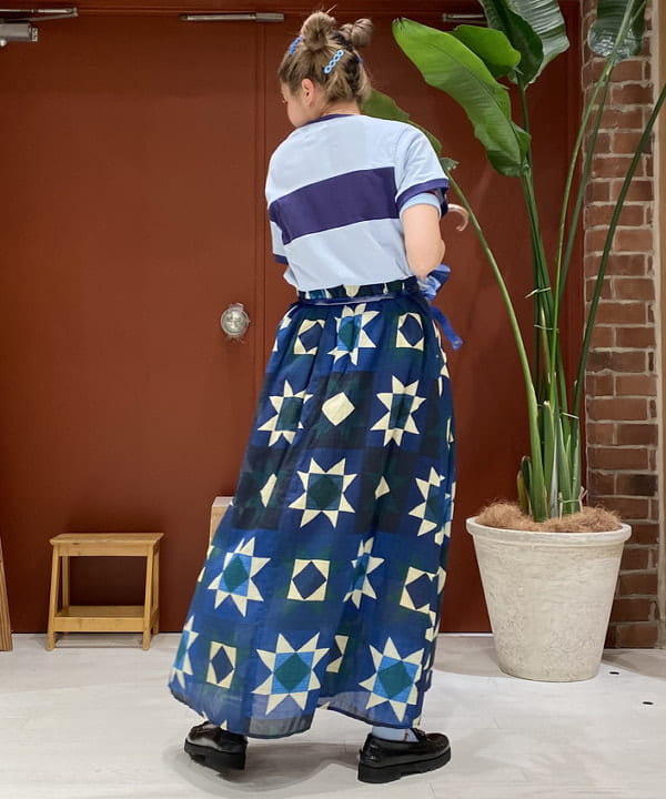 優意さんの「BEAMS WOMEN｜BEAMS BOY / 晴雨兼用 カラフル 長傘」を使ったコーディネート