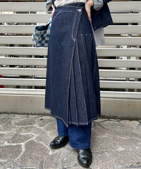 ナツハさんの「BEAMS WOMEN｜ラップ プリーツ スカート」を使ったコーディネート