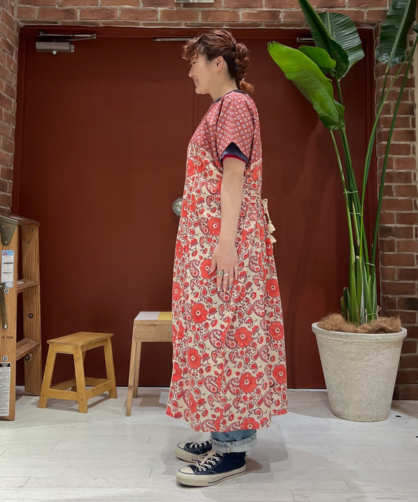 エノモト アミさんの「BEAMS WOMEN｜BRIEFING × BEAMS BOY / 別注 ヘルメット バッグ」を使ったコーディネート