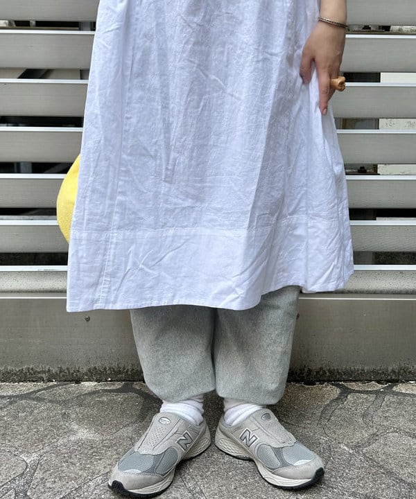 まつむさんの「BEAMS WOMEN｜NAPRON × BEAMS BOY / 別注 パイル ペイシェント バッグ」を使ったコーディネート