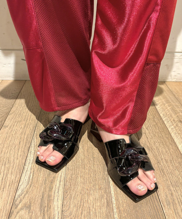 sakuraさんの「BEAMS WOMEN｜Ray BEAMS / サイド カーブ ショート シャツ」を使ったコーディネート