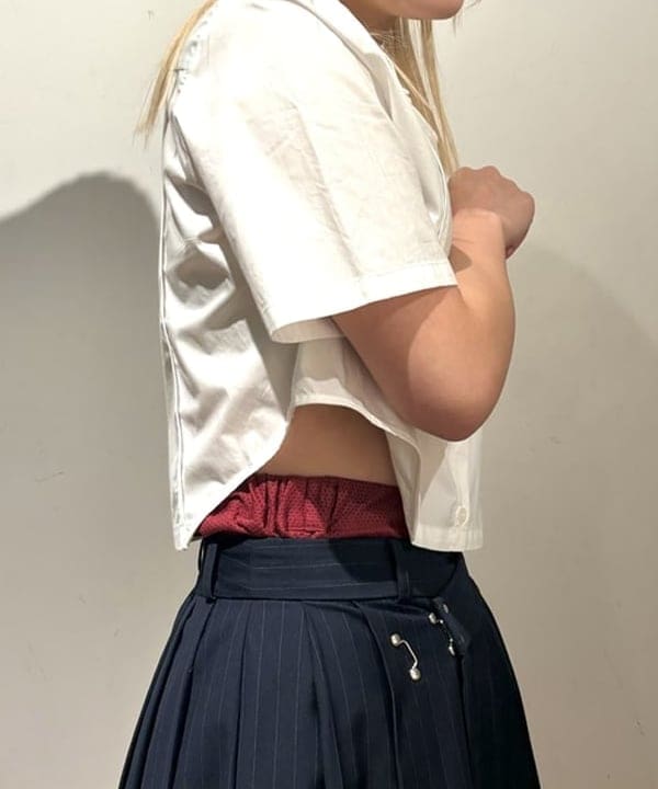 sakuraさんの「BEAMS WOMEN｜Ray BEAMS / サイド カーブ ショート シャツ」を使ったコーディネート