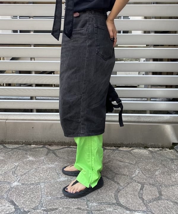 オカモト ミサキさんの「BEAMS WOMEN｜【別注】GREGORY / NICE DAY NEW」を使ったコーディネート