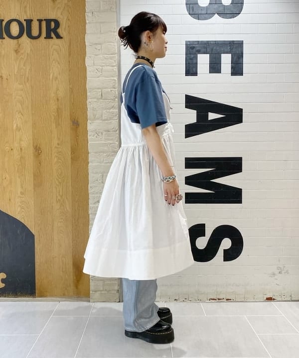 りかちょび/岸本梨佳さんの「BEAMS WOMEN｜Ray BEAMS / 箔プリント デニムパンツ」を使ったコーディネート