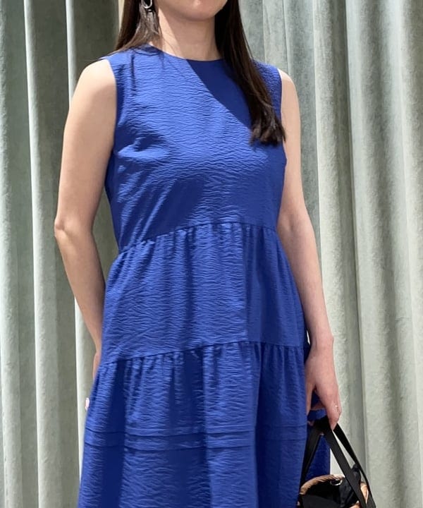 関 桂子さんの「BEAMS WOMEN｜Demi-Luxe BEAMS / リップル ティアードワンピース」を使ったコーディネート