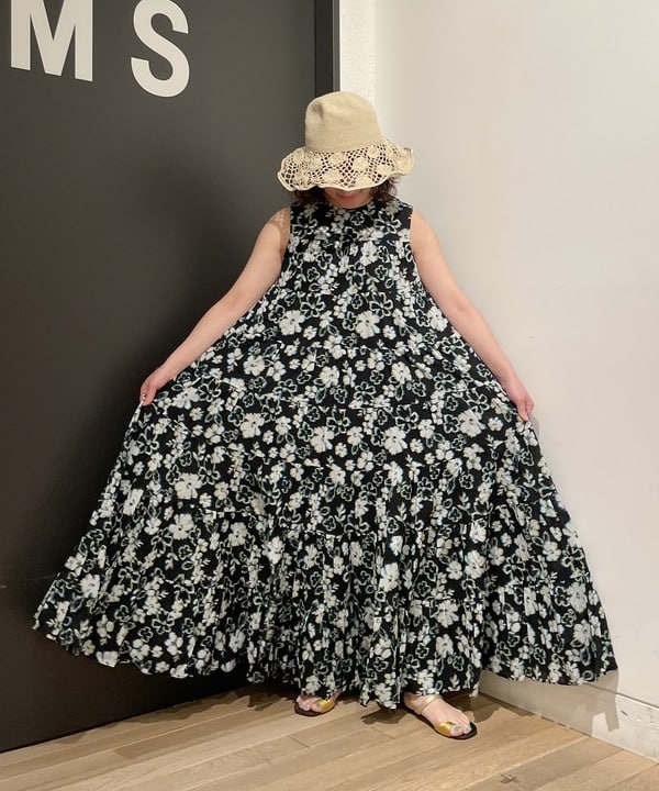 IZUMI MAYUMIさんの「BEAMS WOMEN｜Ray BEAMS / 細編み ペーパー ブリム ハット」を使ったコーディネート