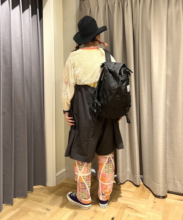 Kyooka Sayakaさんの「BEAMS WOMEN｜WAREHOUSE & CO. × BEAMS BOY / 別注 ステンシル リバーシブル Tシャツ」を使ったコーディネート