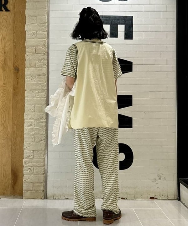 小原 もこさんの「BEAMS WOMEN｜Timberland / NOREEN 3EYE」を使ったコーディネート