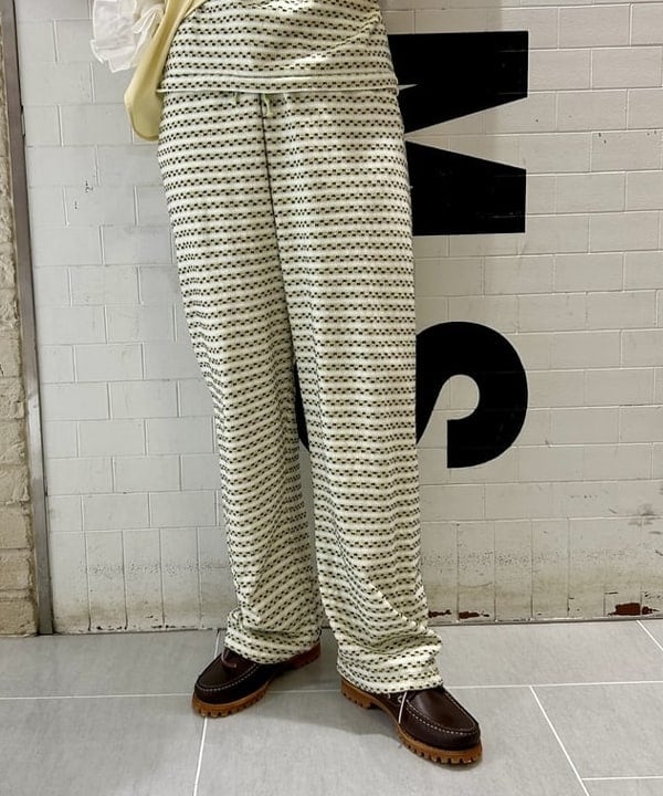 小原 もこさんの「BEAMS WOMEN｜Timberland / NOREEN 3EYE」を使ったコーディネート