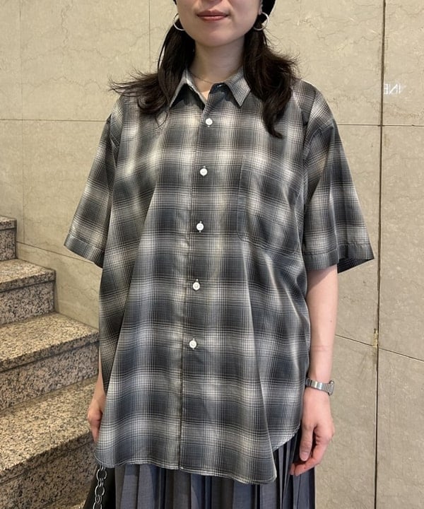 Sakiさんの「BEAMS WOMEN｜BEAMS / オンブレーチェック イージー シャツ」を使ったコーディネート