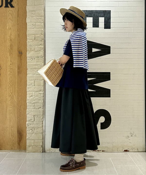 小原 もこさんの「BEAMS WOMEN｜BEAMS BOY / フライス 1cm ボーダー」を使ったコーディネート