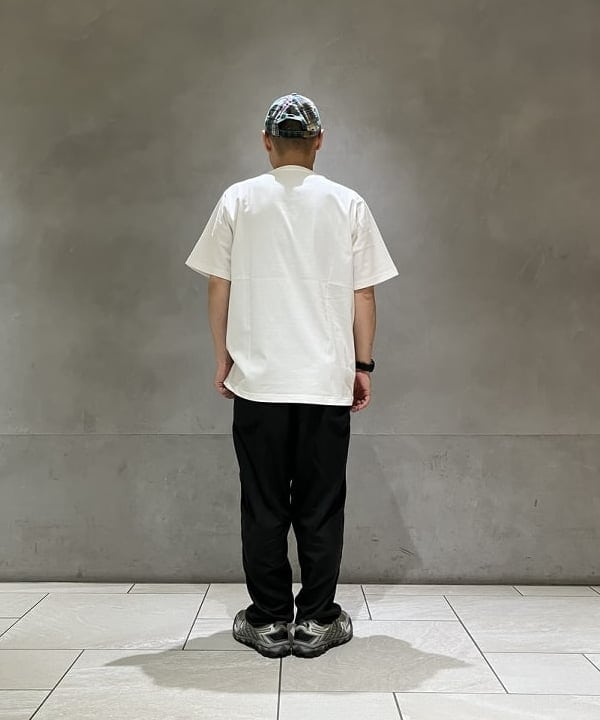 穴井 唯志さんの「BEAMS WOMEN｜BEAMS / BMSロゴ ベーシック Tシャツ」を使ったコーディネート