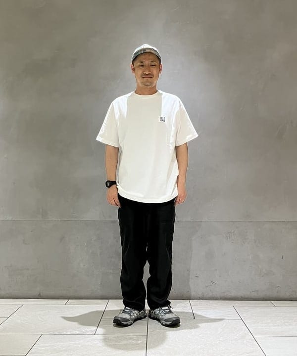 穴井 唯志さんの「BEAMS WOMEN｜BEAMS / BMSロゴ ベーシック Tシャツ」を使ったコーディネート
