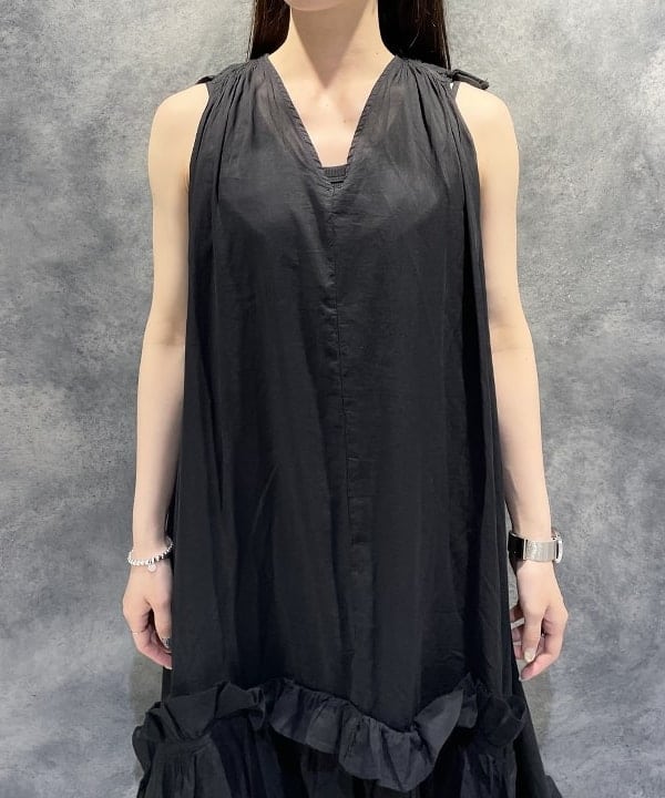高木 菜央さんの「BEAMS WOMEN｜LAOCOONTE / CRISTEL Sofia サンダル」を使ったコーディネート