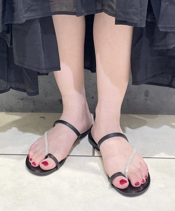 高木 菜央さんの「BEAMS WOMEN｜LAOCOONTE / CRISTEL Sofia サンダル」を使ったコーディネート