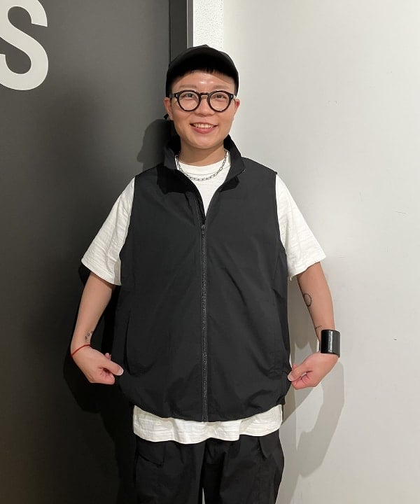 土田 達也さんの「BEAMS WOMEN｜WAREHOUSE & CO. / 別注 ステンシル13 Tシャツ」を使ったコーディネート