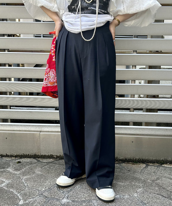 ナツハさんの「BEAMS WOMEN｜BEAMS BOY / イレギュラー バンダナ バッグ」を使ったコーディネート