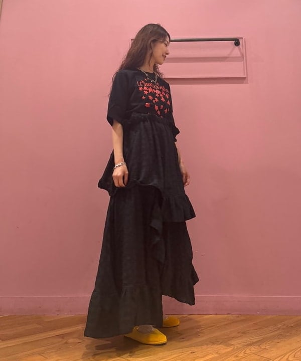 佐々木 南美さんの「BEAMS WOMEN｜〇Otro Accesorio / ハート レイヤード ブレスレッド」を使ったコーディネート