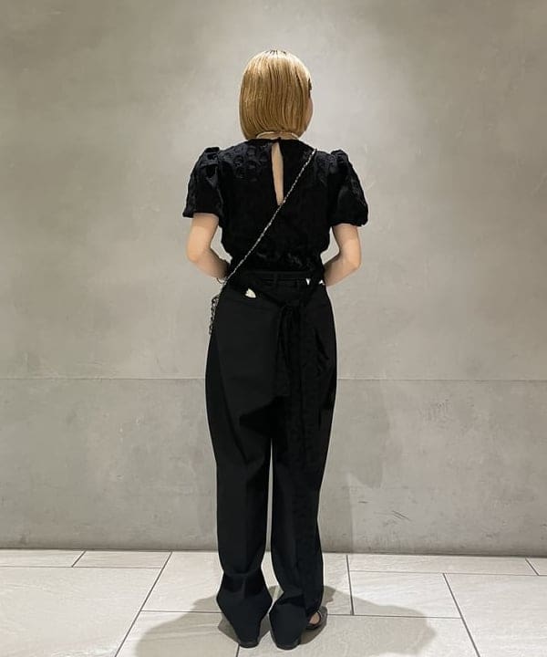シロヤマさんの「BEAMS WOMEN｜FARAH / Tow Tuck Wide Tapered Pants 24SS」を使ったコーディネート