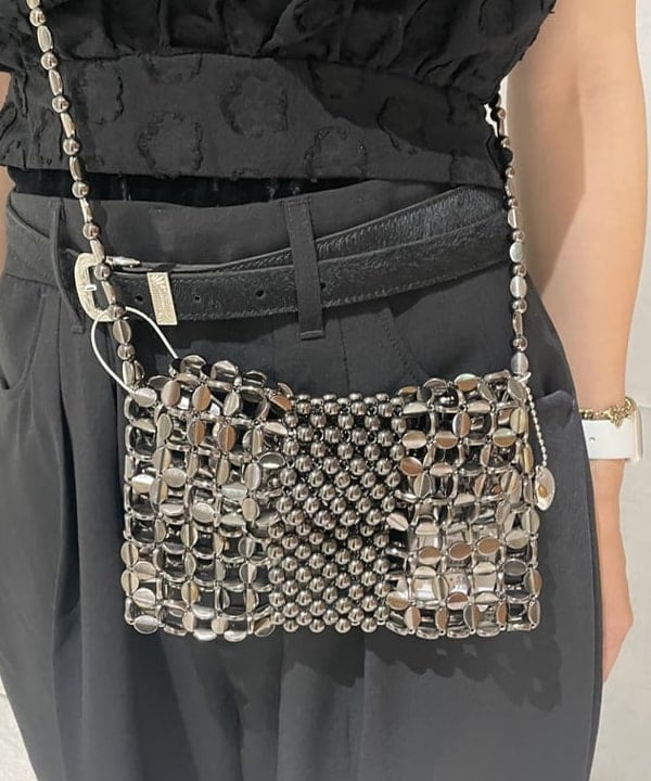 シロヤマさんの「BEAMS WOMEN｜FARAH / Tow Tuck Wide Tapered Pants 24SS」を使ったコーディネート