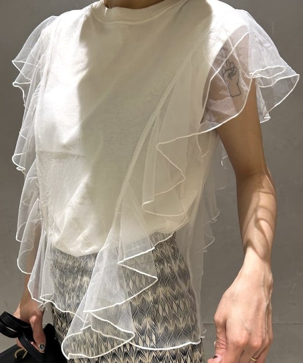 ササキさんの「BEAMS WOMEN｜Ray BEAMS / チュール レイヤー フリル スリーブ Tシャツ」を使ったコーディネート