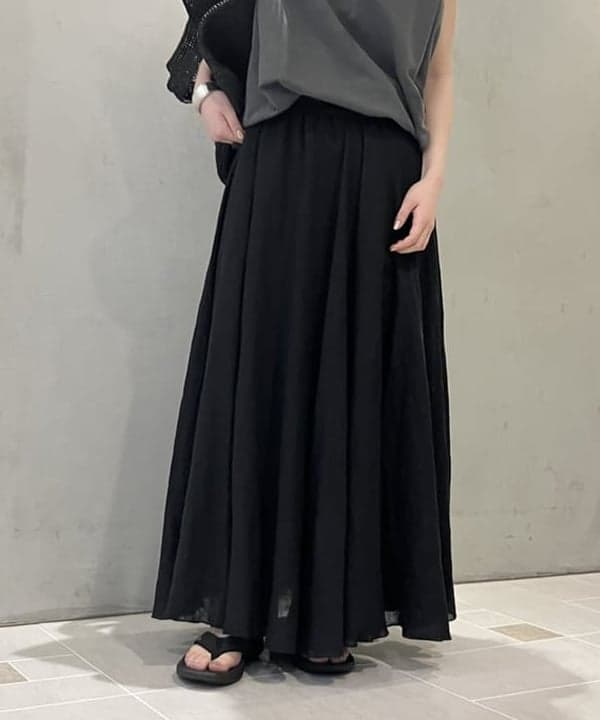 坂本 涼花さんの「BEAMS WOMEN｜PHILIPPE AUDIBERT / Carolyne ワイドバングル」を使ったコーディネート