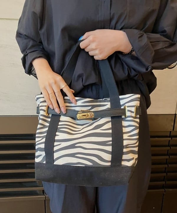SAKAIさんの「BEAMS WOMEN｜Demi-Luxe BEAMS /  KHADI オーバーシャツ」を使ったコーディネート