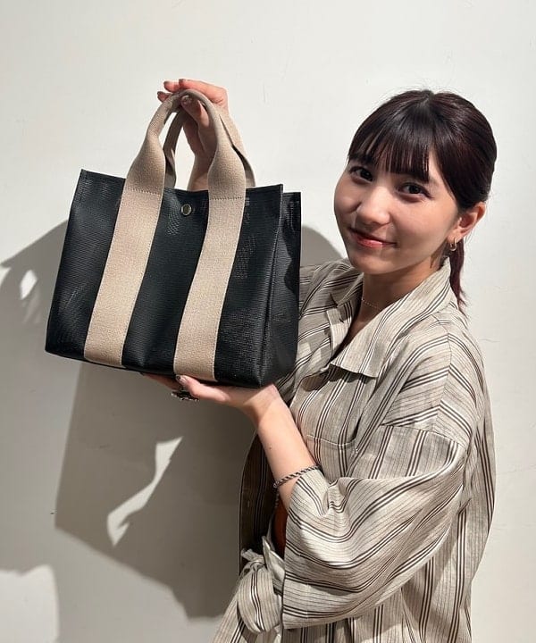 佐藤 亜美さんの「BEAMS WOMEN｜丸胴 テレコ Tシャツ」を使ったコーディネート