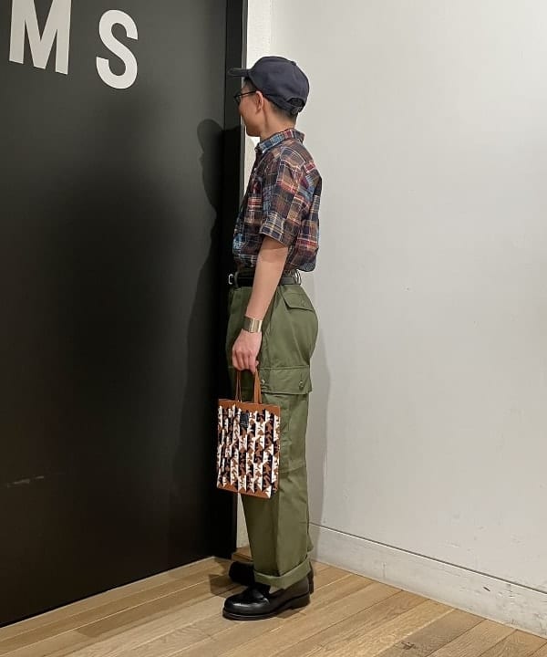 土田 達也さんの「BEAMS WOMEN｜【別注】BUZZ RICKSON'S / ポプリン アーミーパンツ」を使ったコーディネート