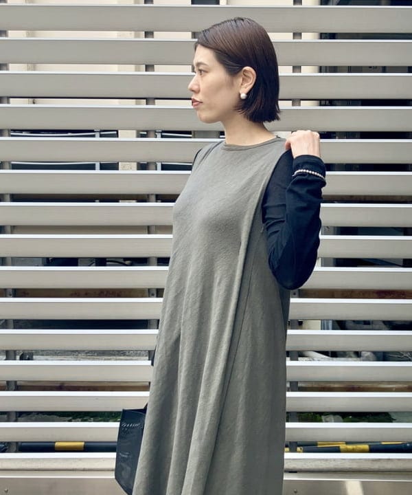 岡 妃呂美さんの「BEAMS WOMEN｜VIOLAd’ORO / ジーノ メッシュ トートバッグ M」を使ったコーディネート